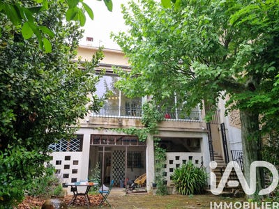 /international/fr/carpentras-provence-alpes-cote-d-azur-310108989765/