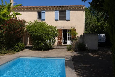 /international/fr/saint-etienne-du-gres-provence-alpes-cote-d-azur-310108995281/