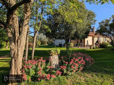 /international/fr/moncrabeau-aquitaine-310108466165/