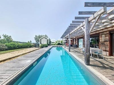 /international/fr/roquemaure-midi-pyrenees-310102783924/
