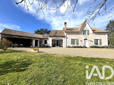 /international/fr/montpon-menesterol-aquitaine-310107522214/