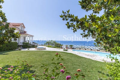 /international/fr/cap-d-ail-provence-alpes-cote-d-azur-310101228079/