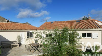 /international/fr/la-chapelle-mouliere-charente-310104130493/