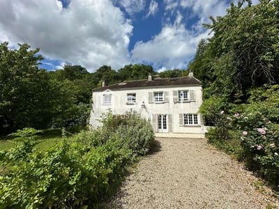 /international/fr/champagne-sur-seine-ile-de-france-310108650184/