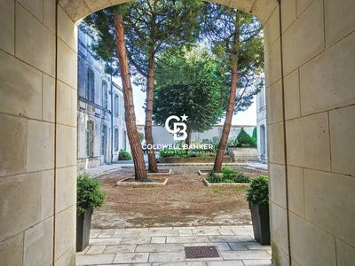 /international/fr/la-rochelle-charente-310108465170/