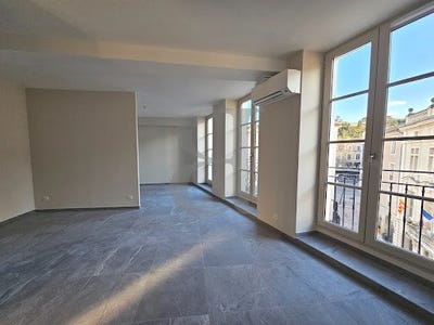 /international/fr/orange-provence-alpes-cote-d-azur-310099209974/