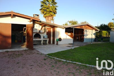 /international/fr/coutras-aquitaine-310095980273/