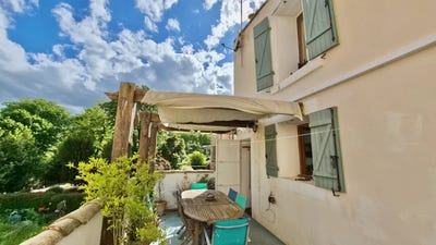 /international/fr/nizas-languedoc-roussillon-310108088281/