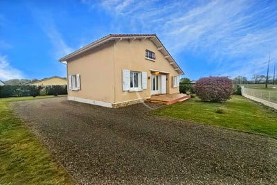 /international/fr/avenue-du-marsan-villeneuve-de-marsan-aquitaine-310107360782/