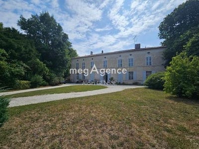 /international/fr/surgeres-charente-310100861328/?lang=zh-tw