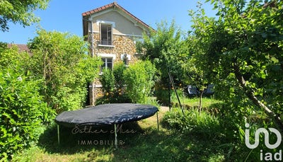 /international/fr/chevreuse-ile-de-france-310100436294/