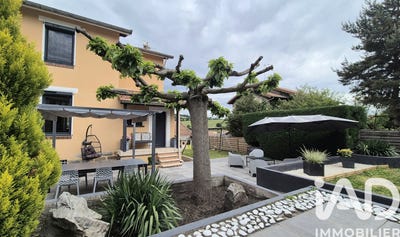 /international/fr/roche-la-moliere-rhone-310108157710/