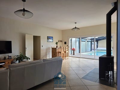 /international/fr/pont-du-chateau-auvergne-310109439836/