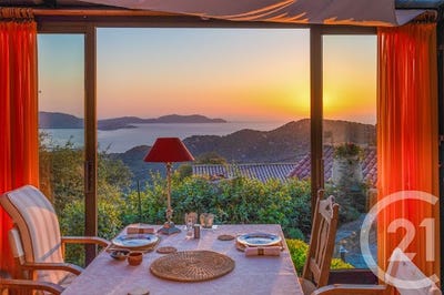 /international/fr/lumio-corsica-310098943210/