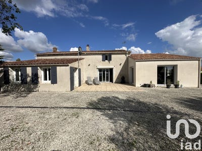 /international/fr/les-magnils-reigniers-pays-de-la-loire-310100885879/?lang=zh-tw