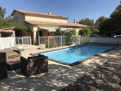 /international/fr/mejannes-le-clap-languedoc-roussillon-310109746916/