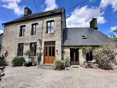 /international/fr/sourdeval-la-basse-normandie-310100859999/