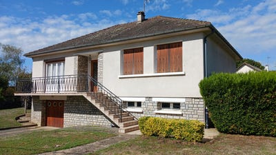 /international/fr/la-guerche-sur-l-aubois-centre-val-de-loire-310104473015/