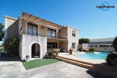 /international/fr/gignac-la-nerthe-provence-alpes-cote-d-azur-310099183905/