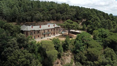 /international/fr/carcassonne-languedoc-roussillon-310099574545/?lang=id