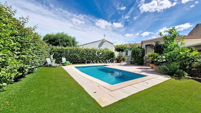 /international/fr/pezenas-languedoc-roussillon-310108943378/