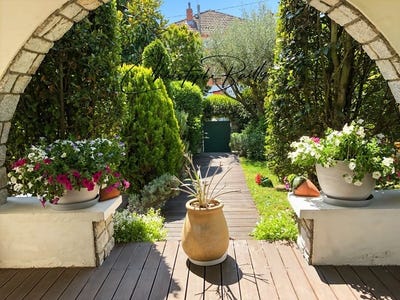 /international/fr/toulouse-midi-pyrenees-310109095178/