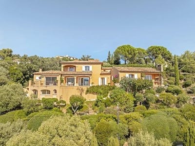 /international/fr/la-croix-valmer-provence-alpes-cote-d-azur-310108327830/