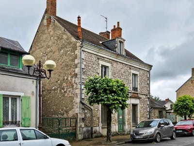 /international/fr/mehun-sur-yevre-centre-val-de-loire-310108035261/