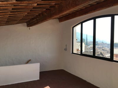 /international/fr/cotignac-provence-alpes-cote-d-azur-310108899635/