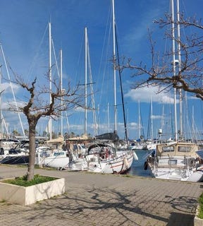 /international/fr/gruissan-languedoc-roussillon-310106748689/