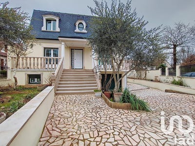 /international/fr/le-plessis-trevise-ile-de-france-310097722680/