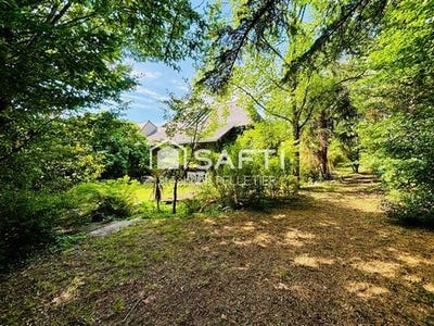/international/fr/noyal-chatillon-sur-seiche-brittany-310108996069/?lang=th