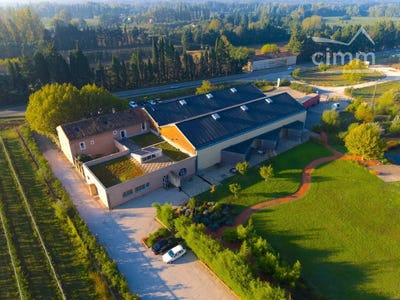 /international/fr/caumont-sur-durance-provence-alpes-cote-d-azur-310106268871/