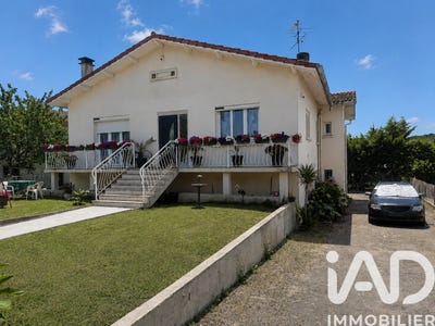 /international/fr/aire-sur-l-adour-aquitaine-310108480956/