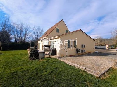 /international/fr/saint-julien-de-lampon-aquitaine-310105340857/