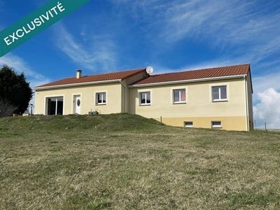 /international/fr/montaigut-le-blanc-auvergne-310106690326/