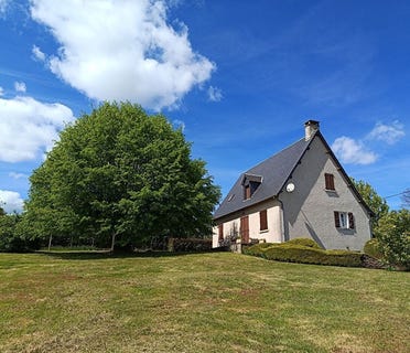 /international/fr/st-bonnet-l-enfantier-limousin-310107561198/