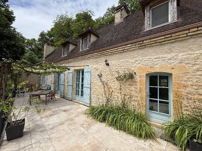 /international/fr/mauzac-et-grand-castang-aquitaine-310108465574/