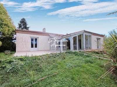 /international/fr/sainte-colombe-en-bruilhois-aquitaine-310107412802/