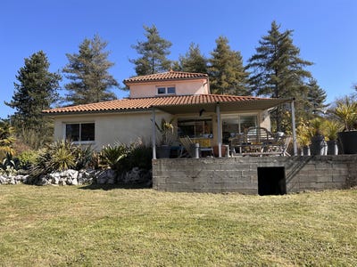 /international/fr/labroquere-midi-pyrenees-310108377203/?lang=id