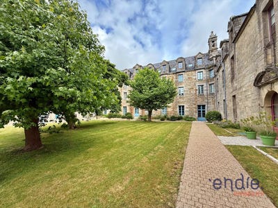 /international/fr/quimper-brittany-310108284885/