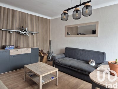 /international/fr/la-foret-sur-sevre-charente-310099221774/