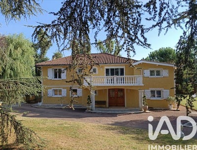 /international/fr/la-tour-de-salvagny-rhone-310106571385/