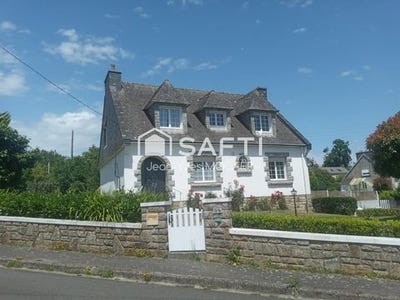 /international/fr/chateauneuf-du-faou-brittany-310107678857/