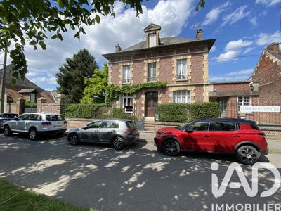 /international/fr/noyon-picardie-310107967579/