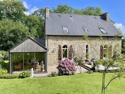 /international/fr/ploubezre-brittany-310108785378/