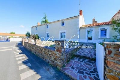 /international/fr/les-magnils-reigniers-pays-de-la-loire-310110316131/