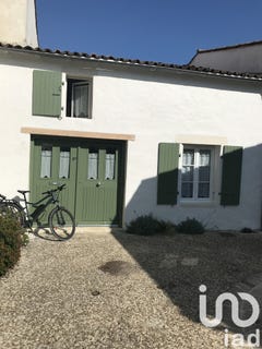 /international/fr/sainte-marie-de-re-charente-310107443277/