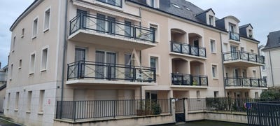 /international/fr/blois-centre-val-de-loire-310104469761/