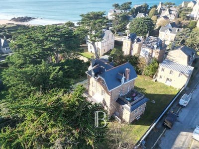 /international/fr/saint-lunaire-brittany-310103821673/